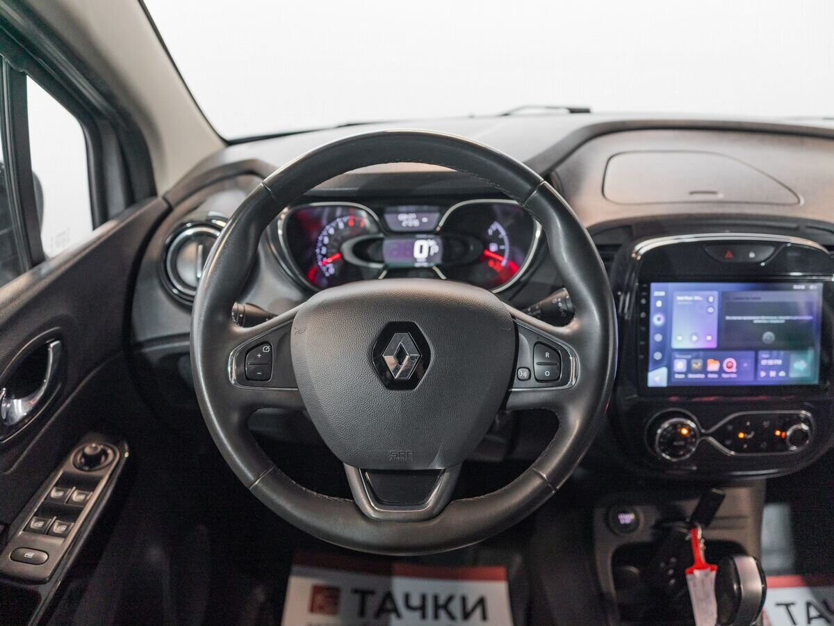 Renault Kaptur 2017 - фото автомобиля