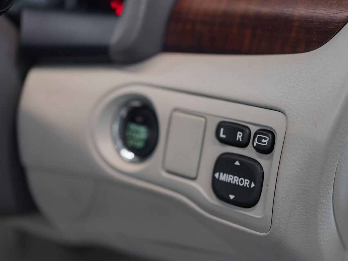 Toyota Premio 2012 - фото автомобиля