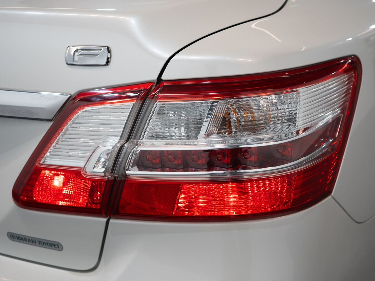 Toyota Premio 2012 - фото автомобиля