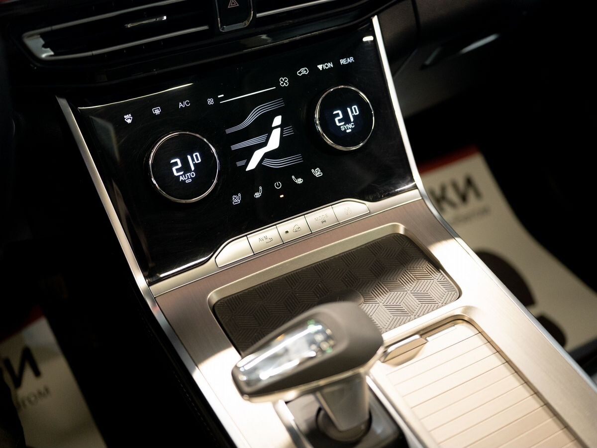 Exeed VX 2021 - фото автомобиля