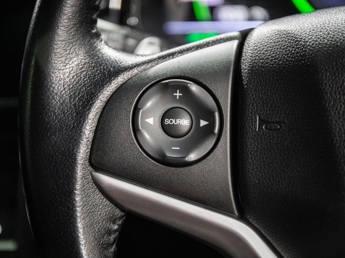 Honda Shuttle 2015 - фото автомобиля