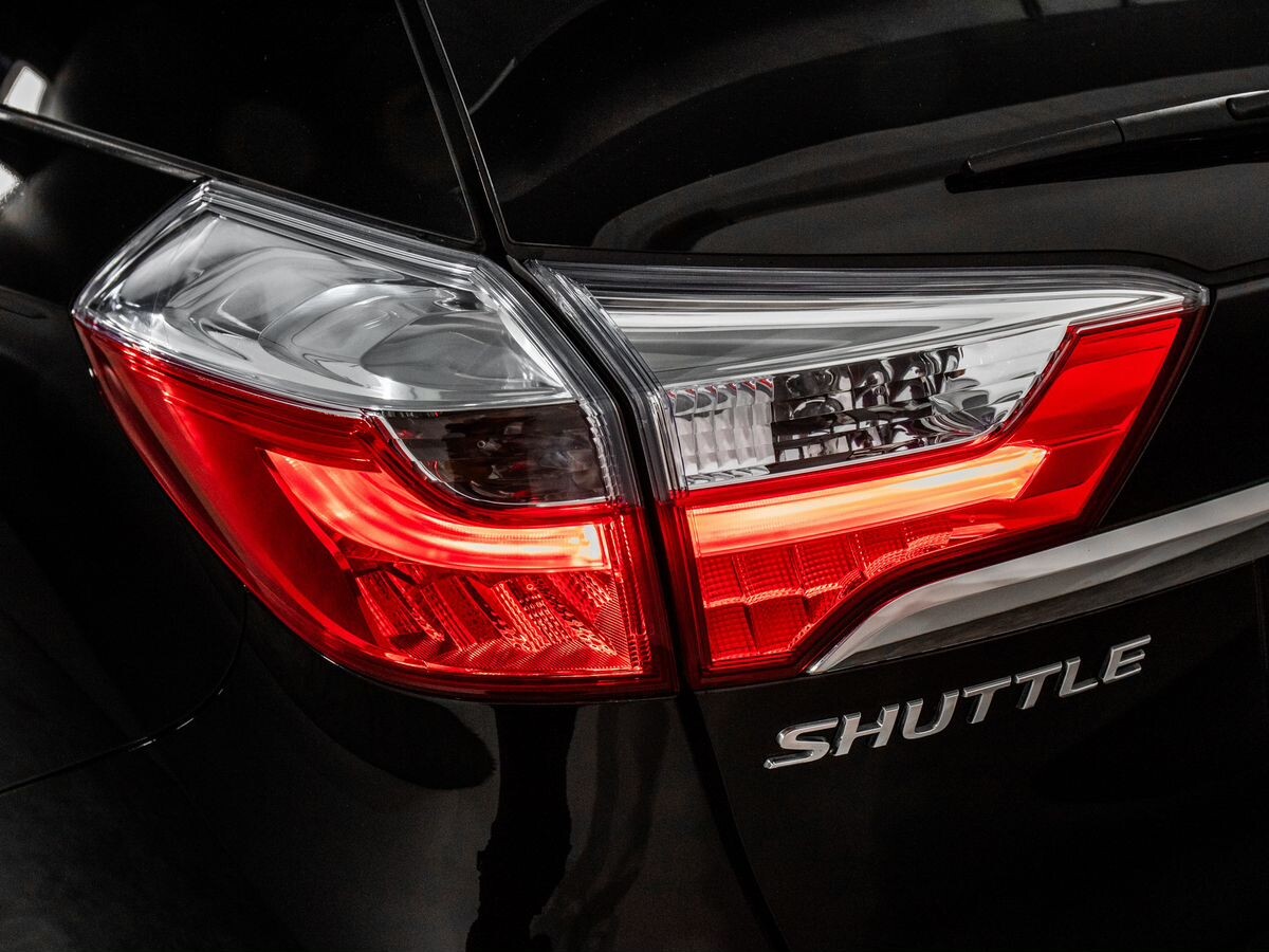 Honda Shuttle 2015 - фото автомобиля