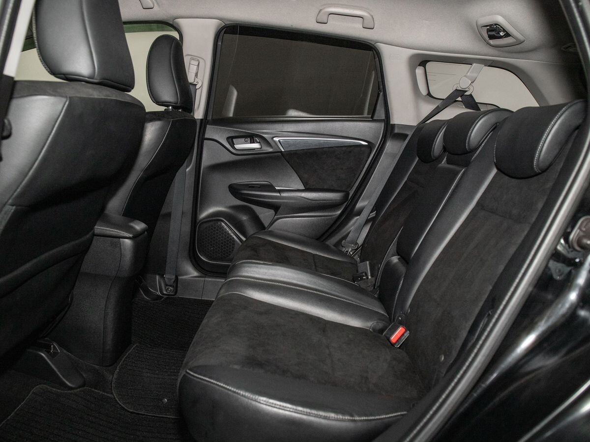 Honda Shuttle 2015 - фото автомобиля