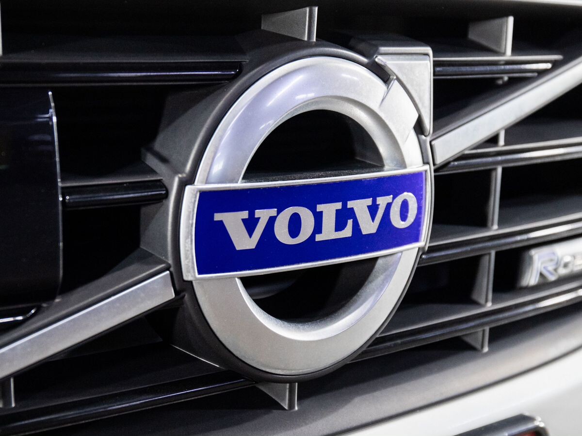 Volvo V60 2013 - фото автомобиля