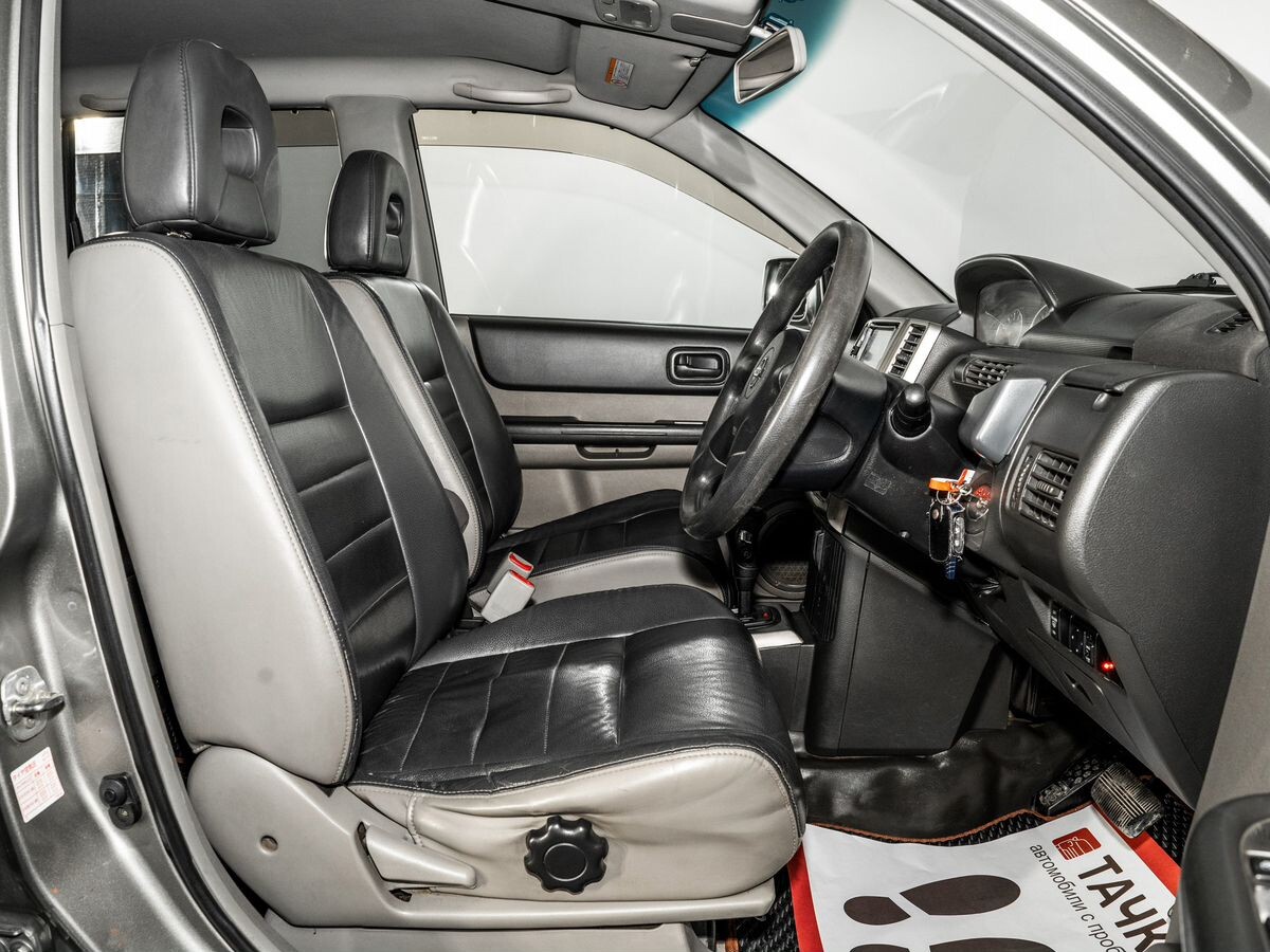 Nissan X-Trail 2006 - фото автомобиля