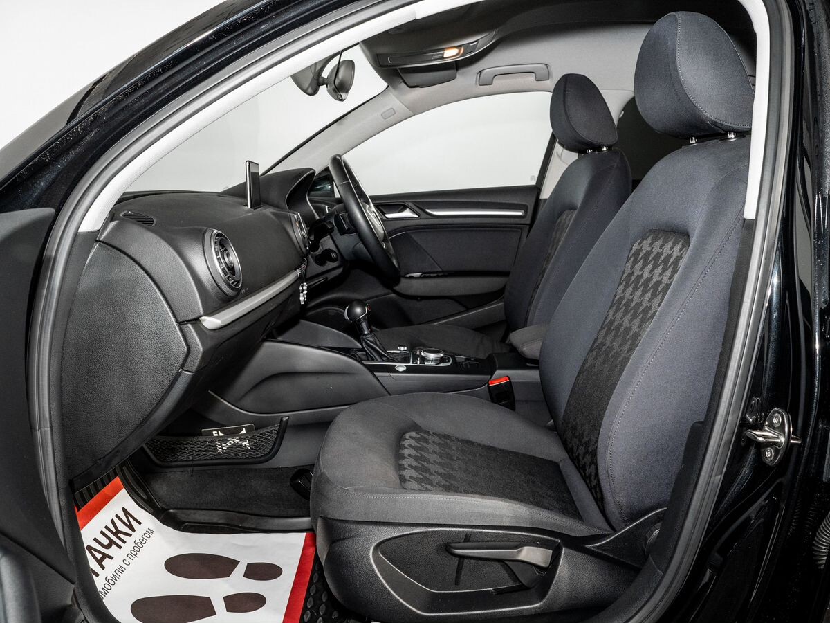 Audi A3 2013 - фото автомобиля