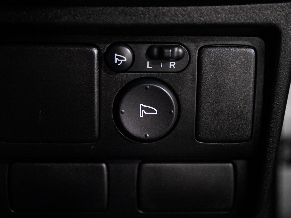 Honda Freed 2010 - фото автомобиля