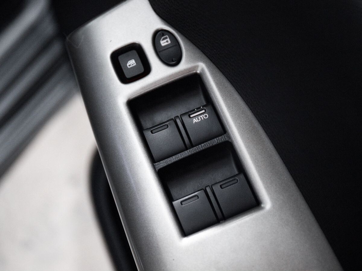 Honda Freed 2010 - фото автомобиля