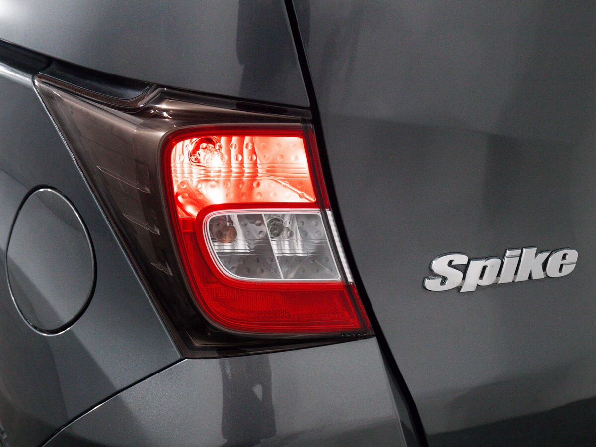 Honda Freed 2010 - фото автомобиля