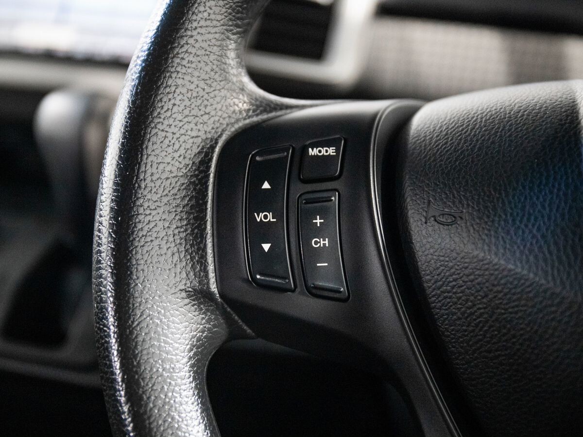 Honda Freed 2010 - фото автомобиля