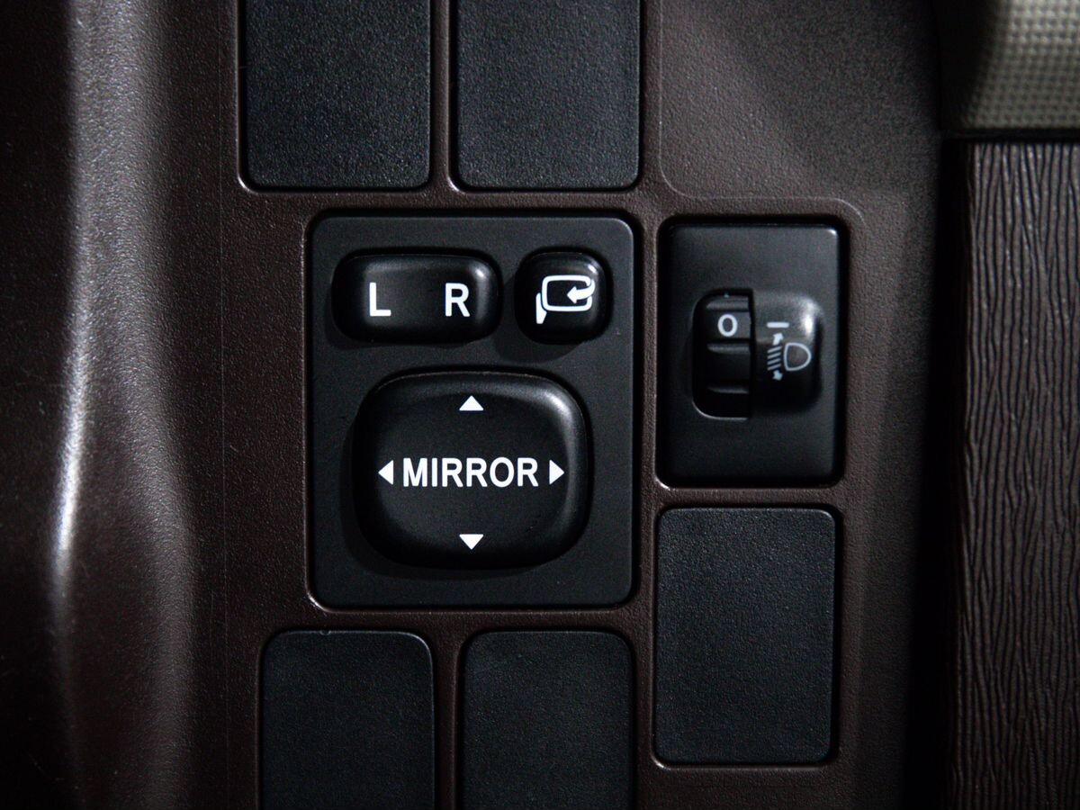 Toyota Passo 2010 - фото автомобиля