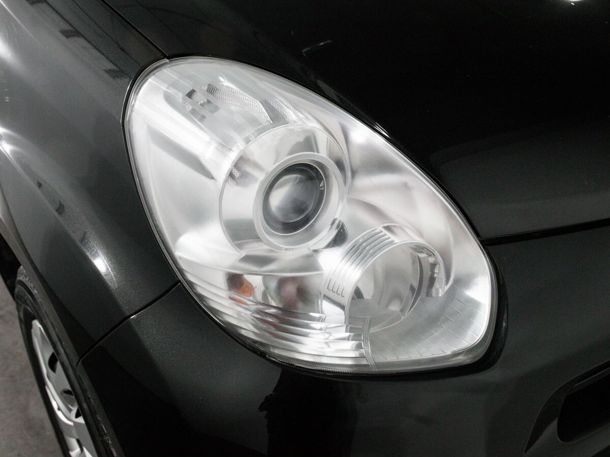 Toyota Passo 2010 - фото автомобиля