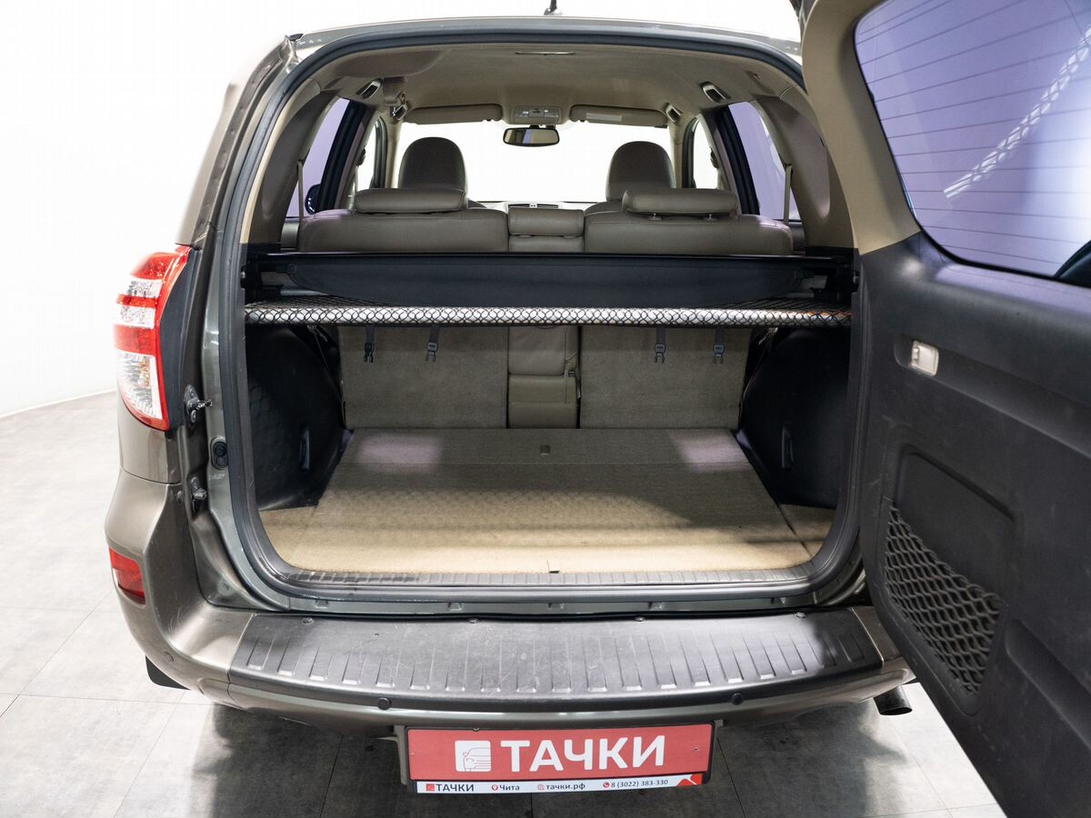 Toyota RAV4 2011 - фото автомобиля