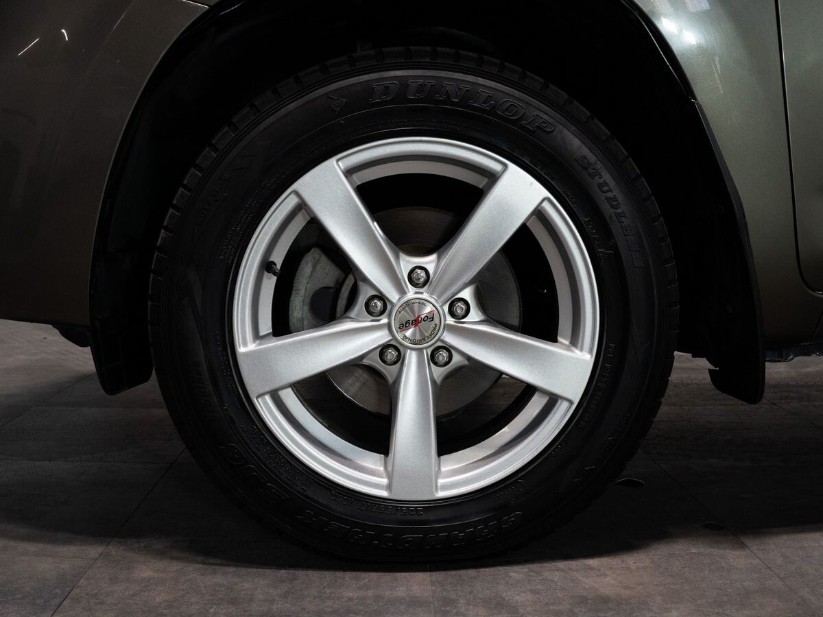 Toyota RAV4 2011 - фото автомобиля