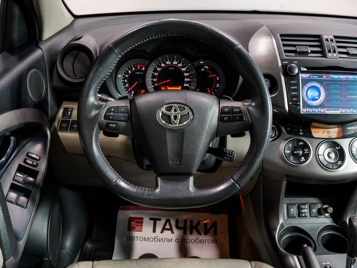 Toyota RAV4 2011 - фото автомобиля