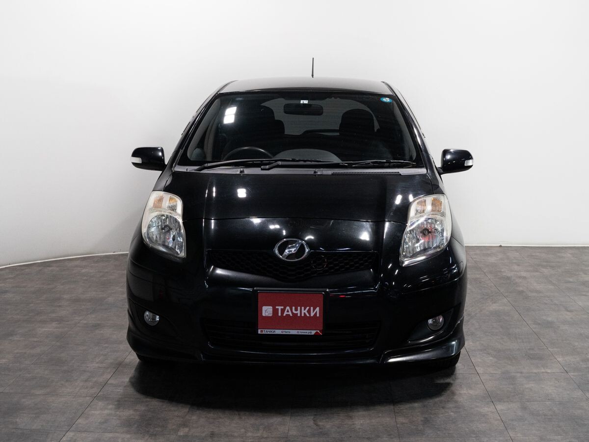 Toyota Vitz 2010 - фото автомобиля
