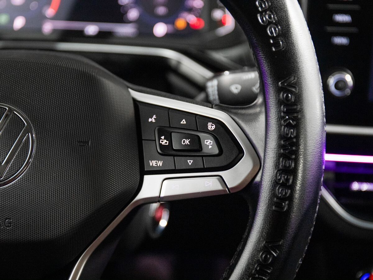 Volkswagen Polo 2020 - фото автомобиля