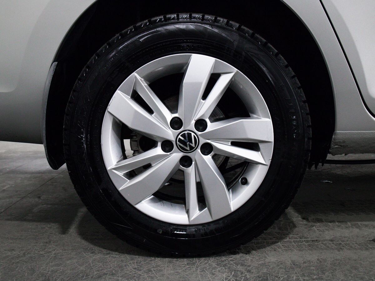 Volkswagen Polo 2020 - фото автомобиля