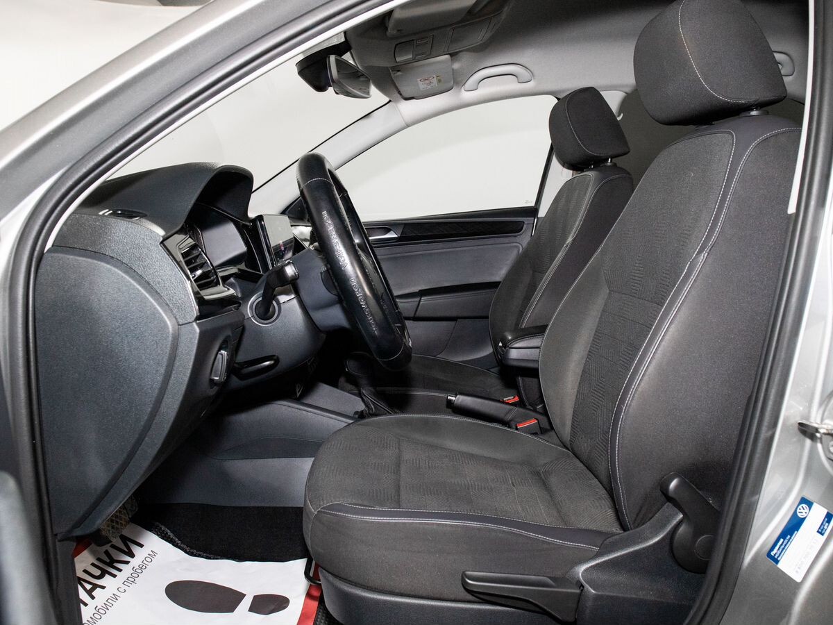 Volkswagen Polo 2020 - фото автомобиля