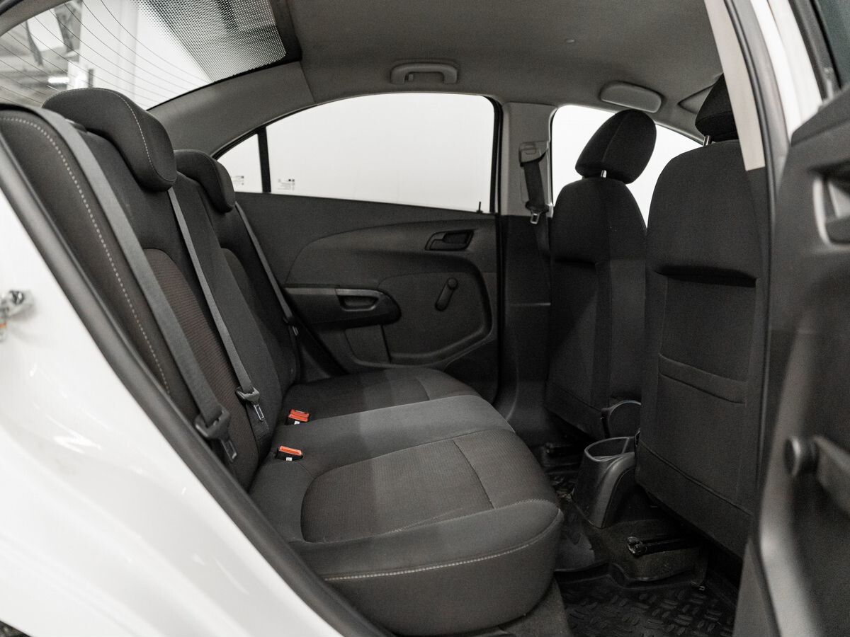 Chevrolet Aveo 2013 - фото автомобиля