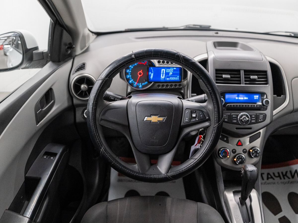 Chevrolet Aveo 2013 - фото автомобиля