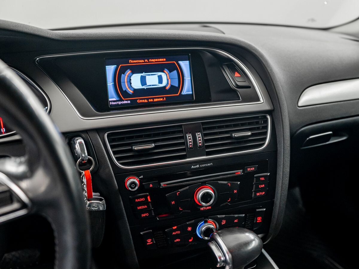 Audi A4 2012 - фото автомобиля