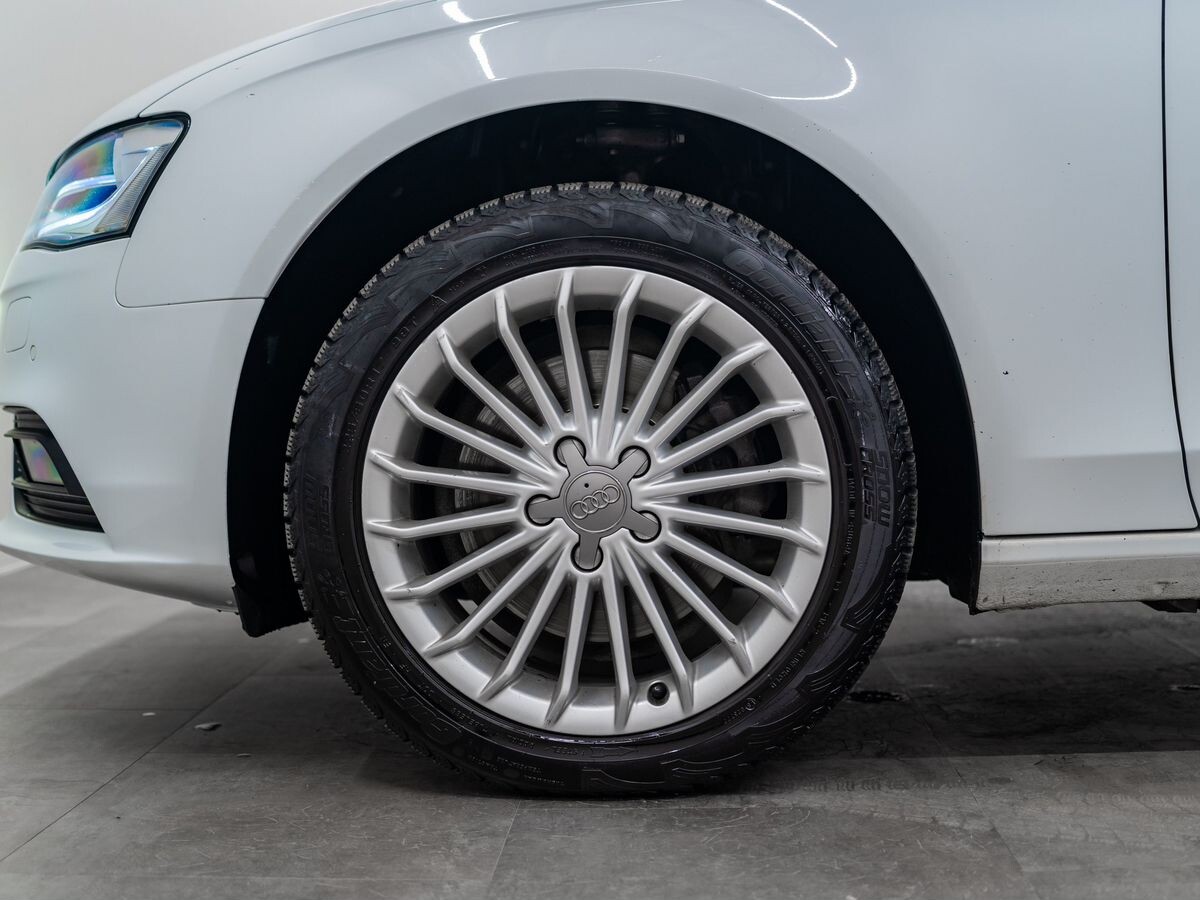 Audi A4 2012 - фото автомобиля