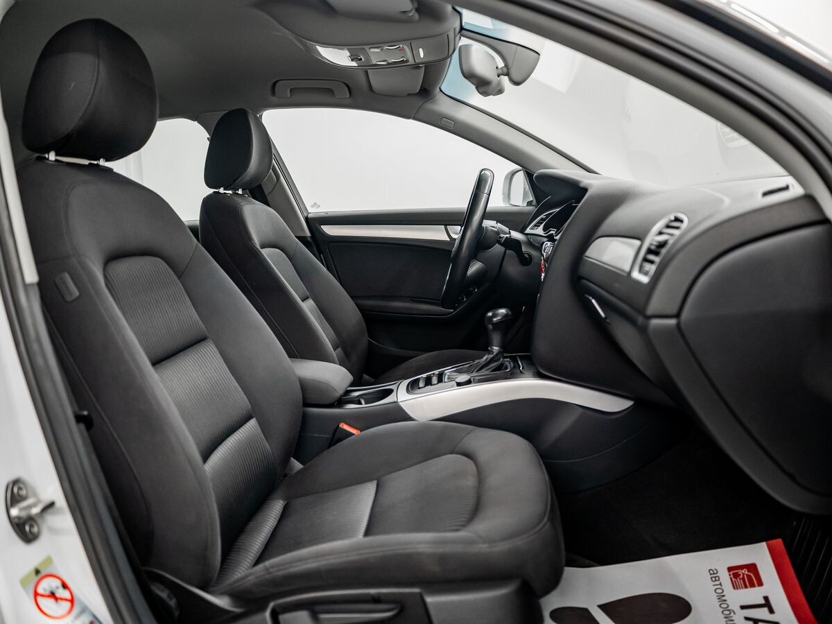 Audi A4 2012 - фото автомобиля