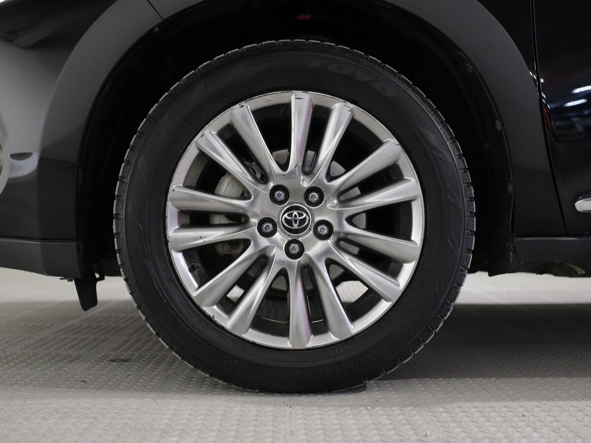 Toyota Harrier 2016 - фото автомобиля