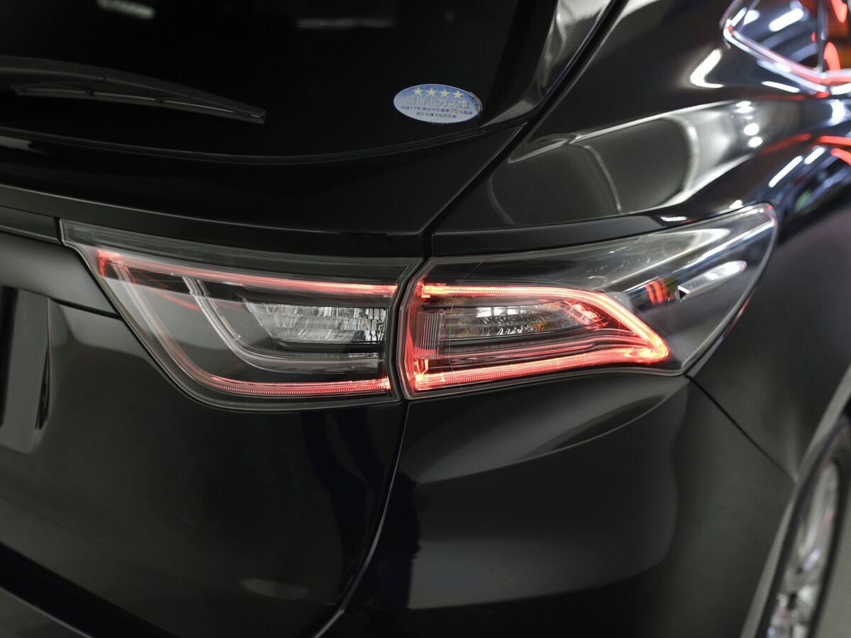 Toyota Harrier 2016 - фото автомобиля