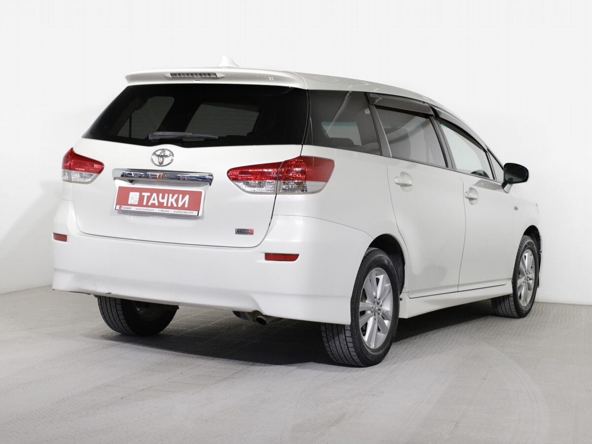 Toyota Wish 2010 - фото автомобиля