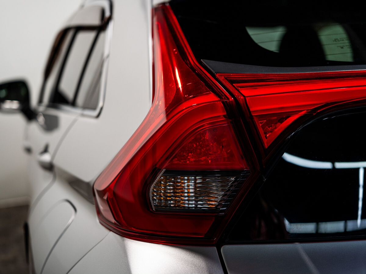 Mitsubishi Eclipse Cross 2018 - фото автомобиля