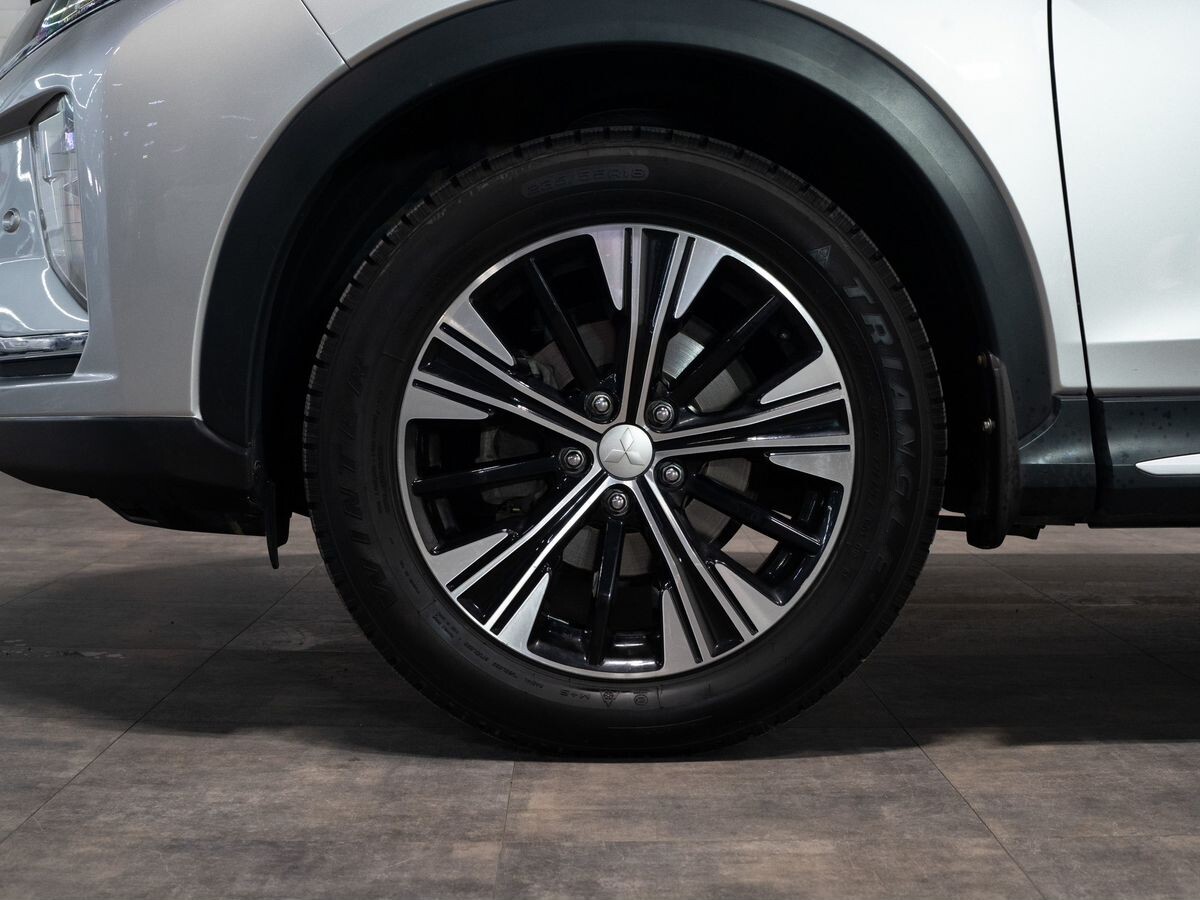 Mitsubishi Eclipse Cross 2018 - фото автомобиля