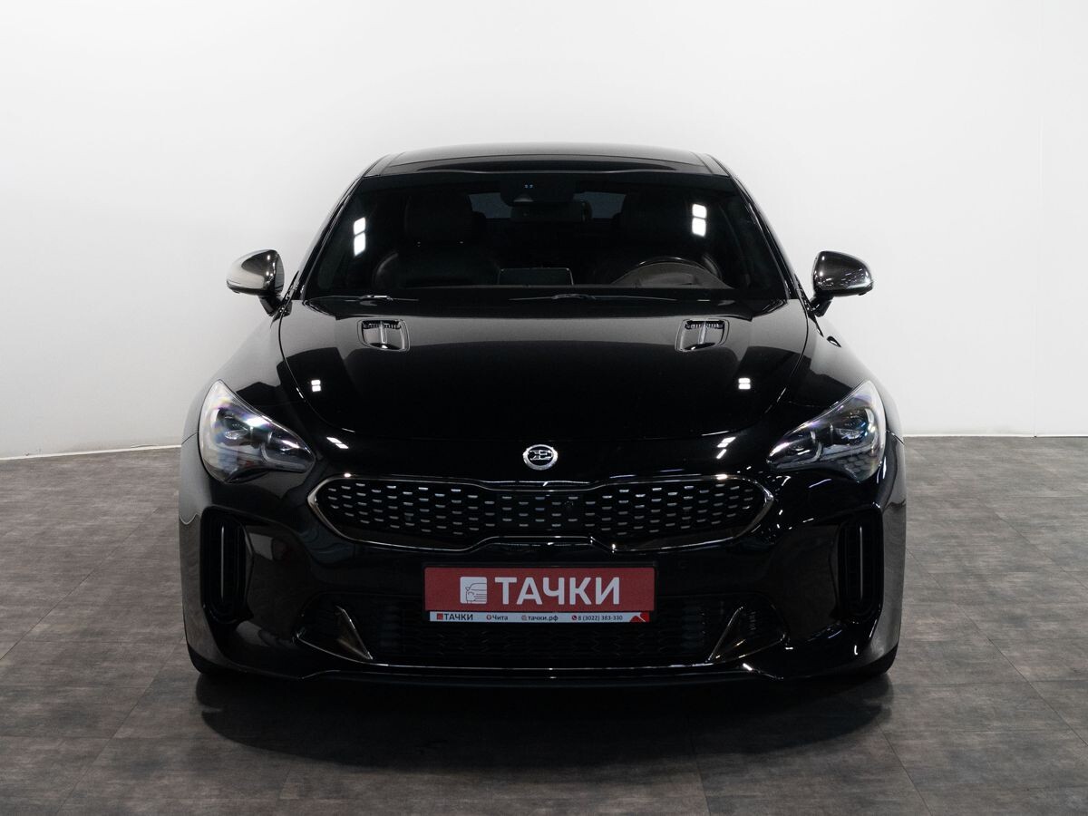 Kia Stinger 2019 - фото автомобиля