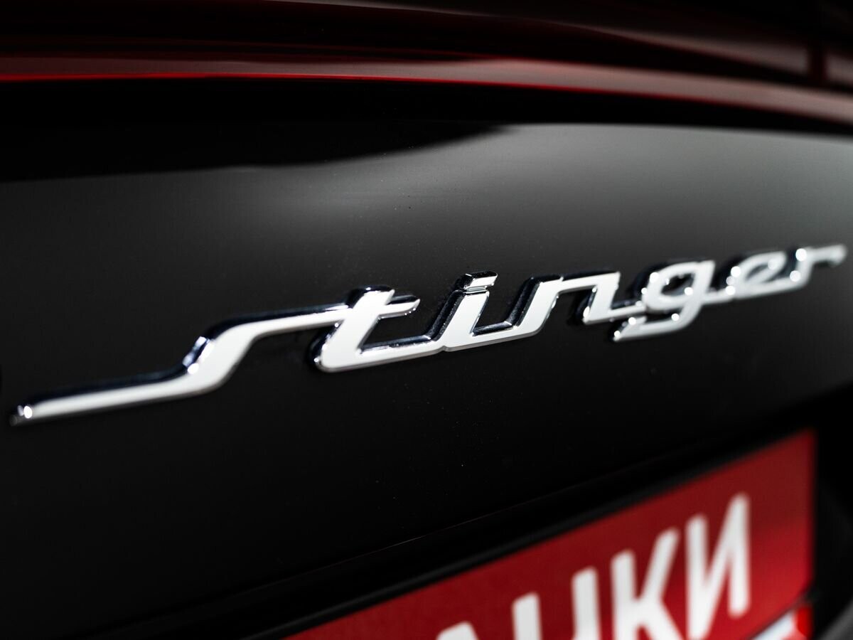 Kia Stinger 2019 - фото автомобиля