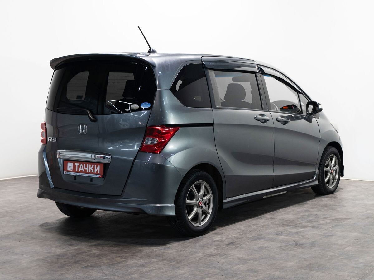 Honda Freed 2009 - фото автомобиля