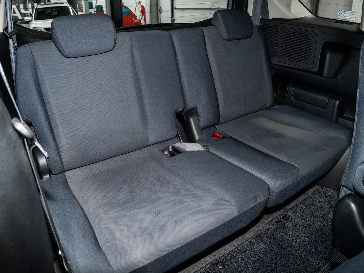 Honda Freed 2009 - фото автомобиля