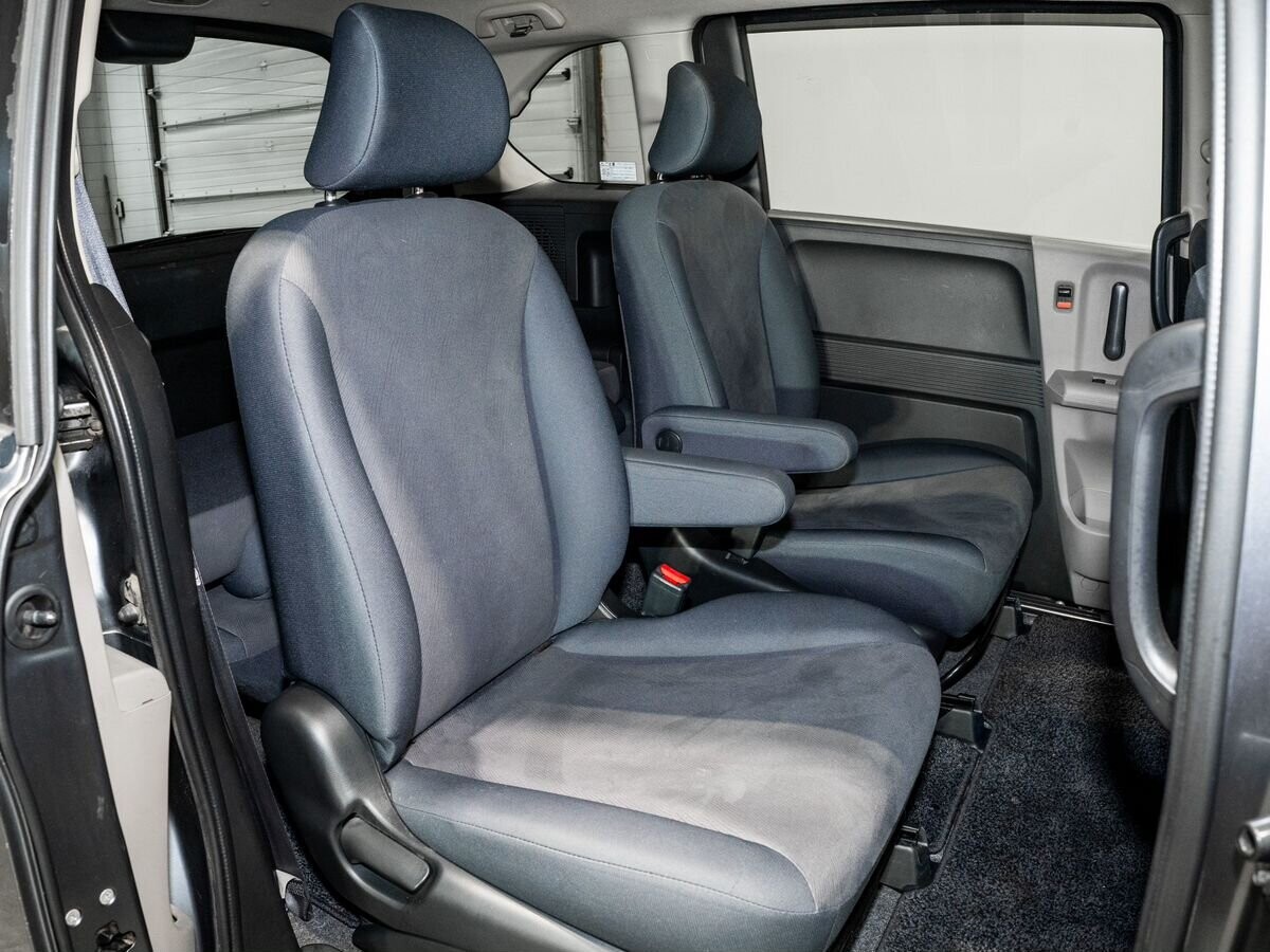 Honda Freed 2009 - фото автомобиля