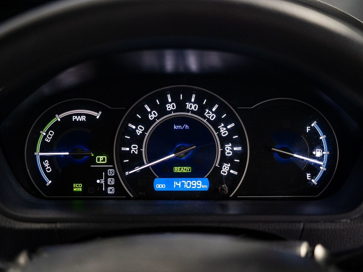 Toyota Noah 2017 - фото автомобиля