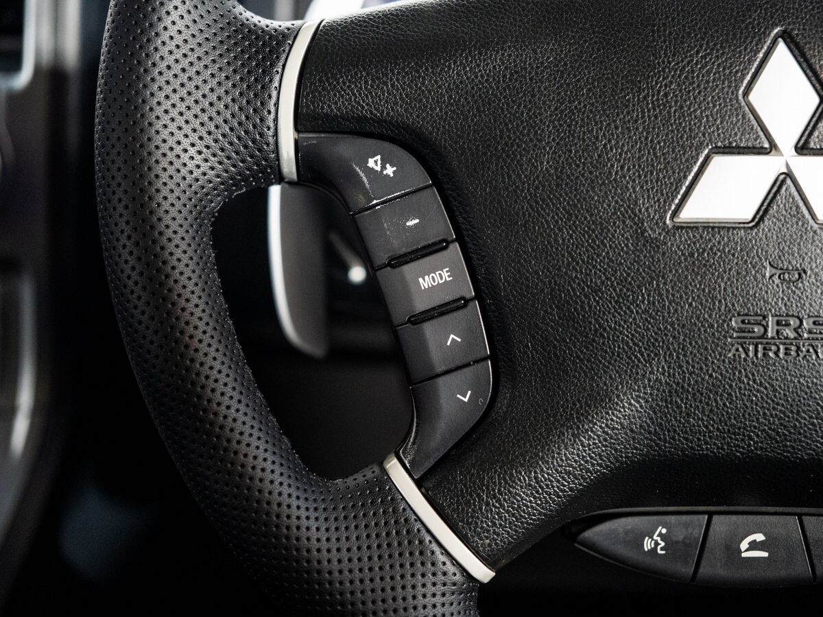 Mitsubishi Delica D:5 2008 - фото автомобиля