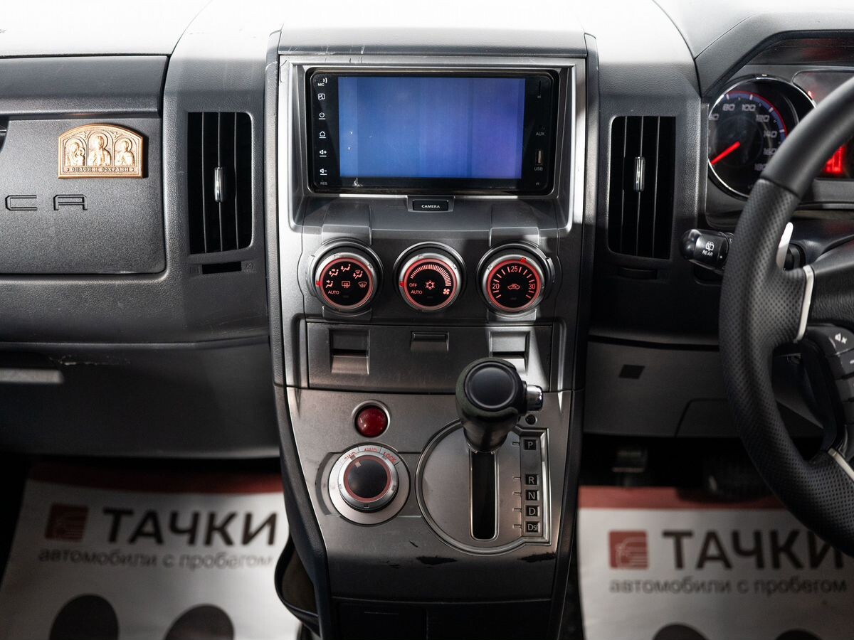 Mitsubishi Delica D:5 2008 - фото автомобиля