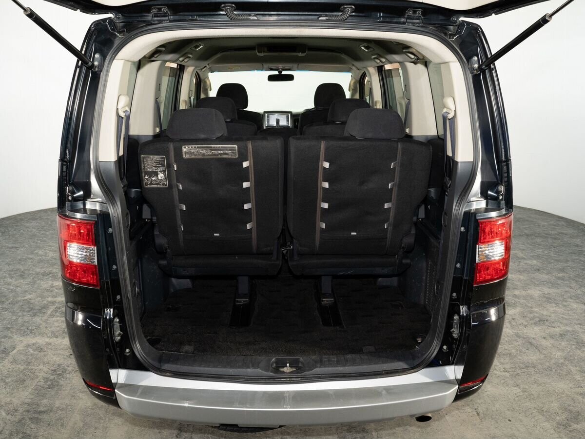 Mitsubishi Delica D:5 2008 - фото автомобиля