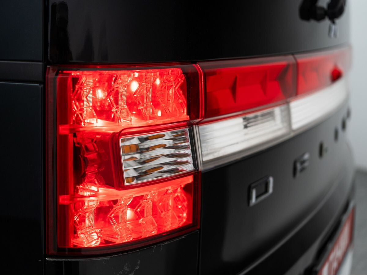 Mitsubishi Delica D:5 2008 - фото автомобиля