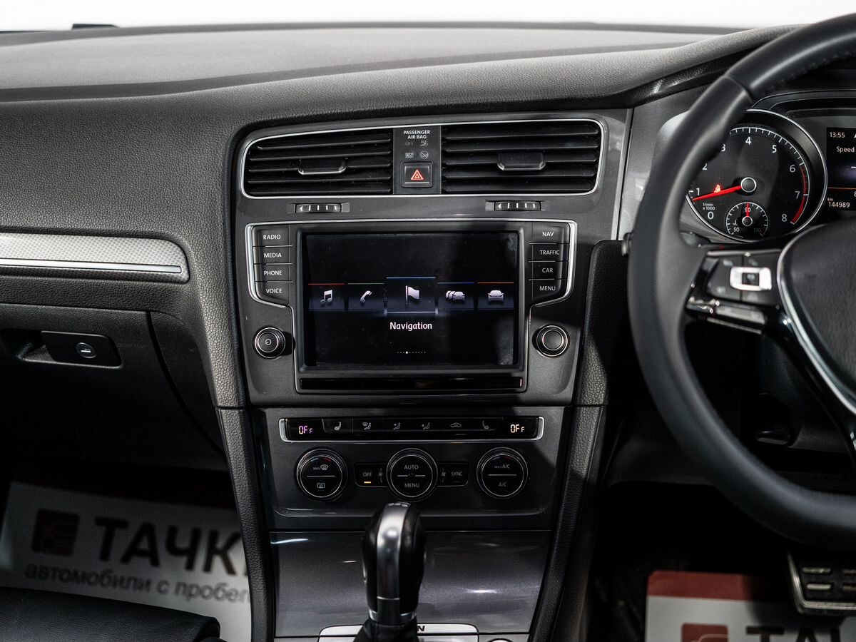 Volkswagen Golf 2015 - фото автомобиля