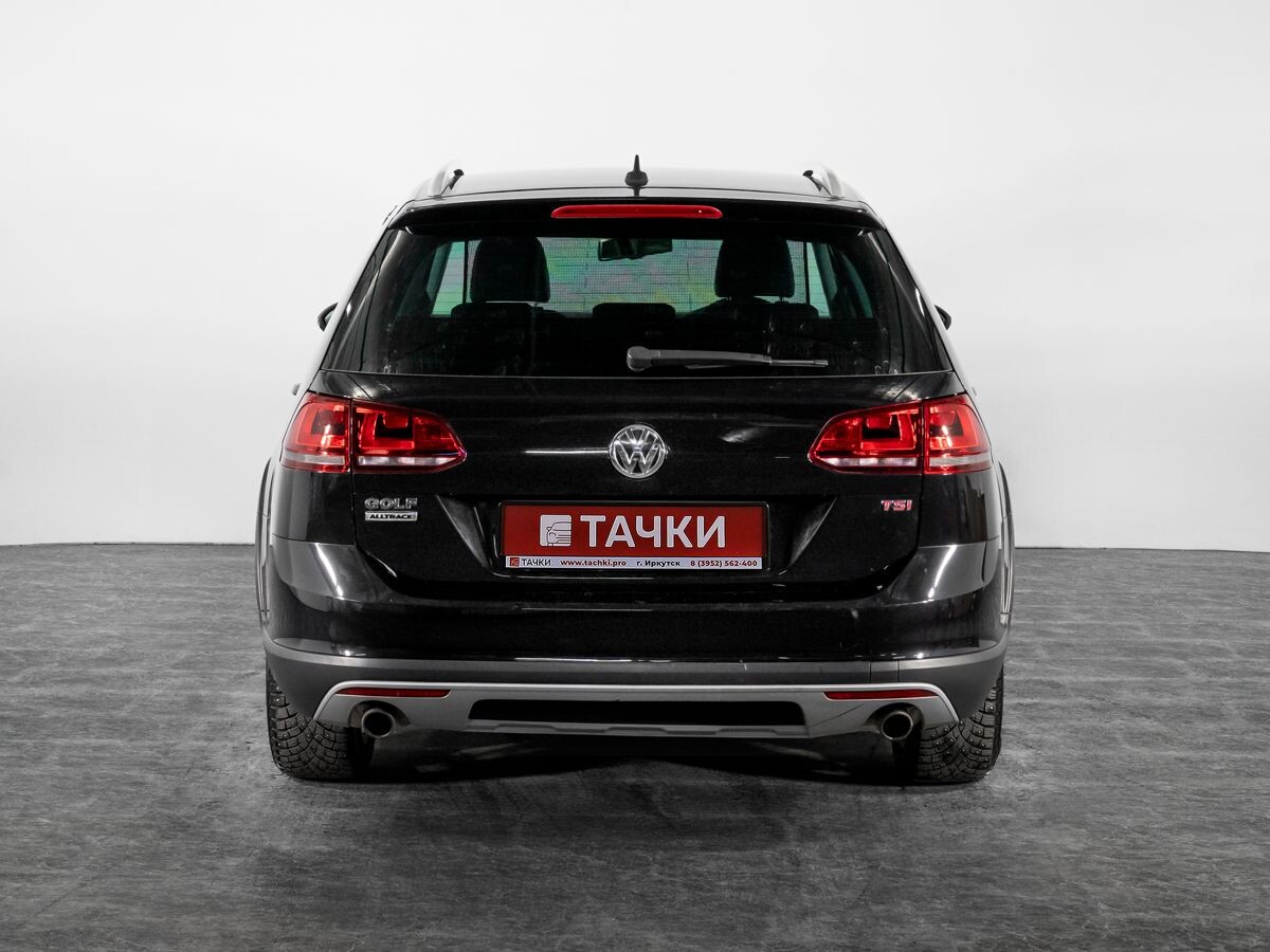 Volkswagen Golf 2015 - фото автомобиля