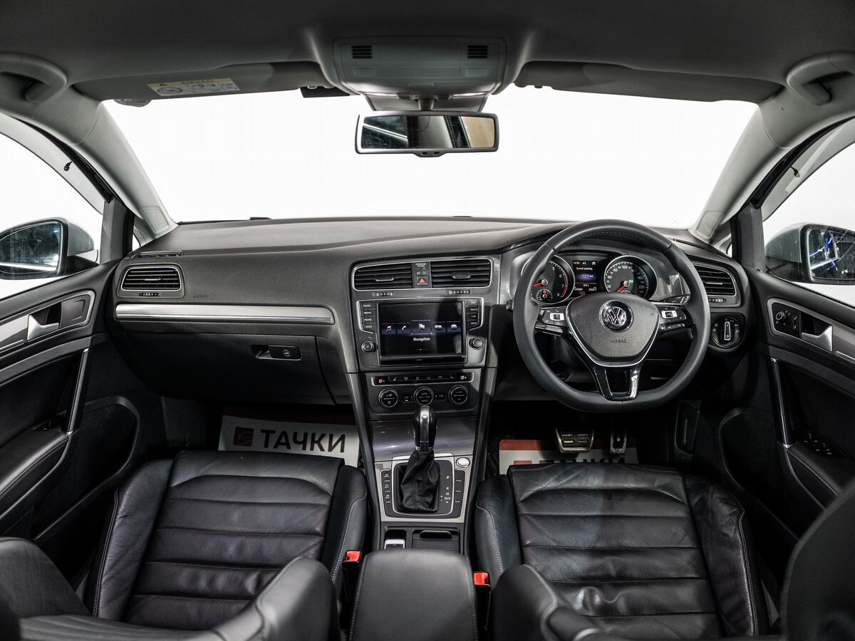 Volkswagen Golf 2015 - фото автомобиля