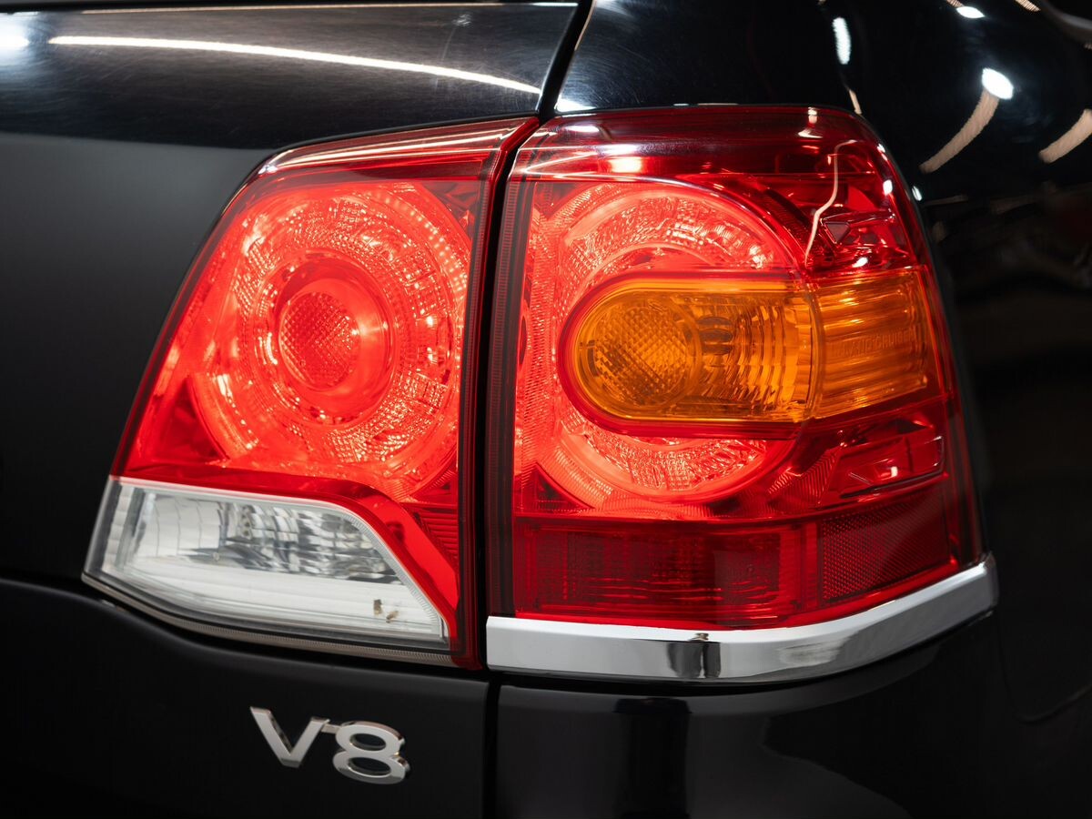 Toyota Land Cruiser 2013 - фото автомобиля