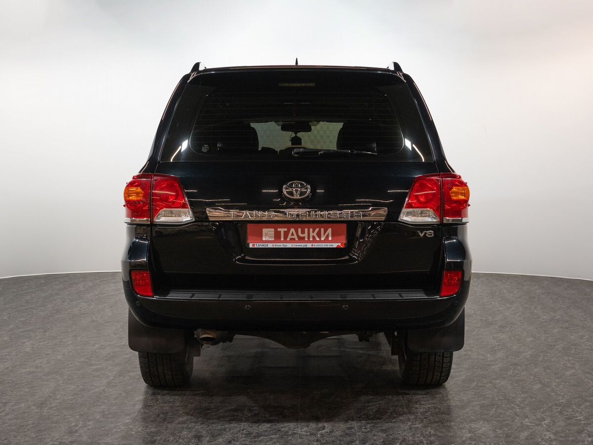 Toyota Land Cruiser 2013 - фото автомобиля