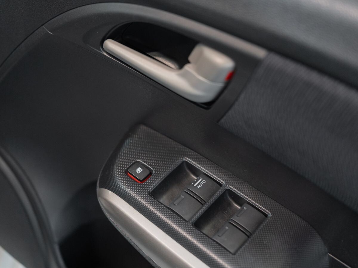 Honda Insight 2010 - фото автомобиля