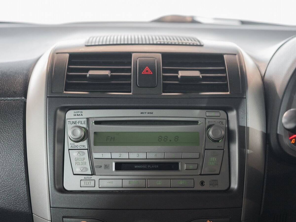 Toyota Corolla 2009 - фото автомобиля